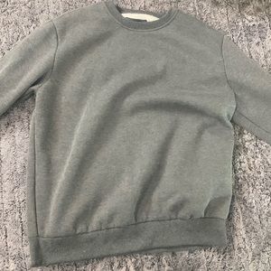 Grey sweatshirt